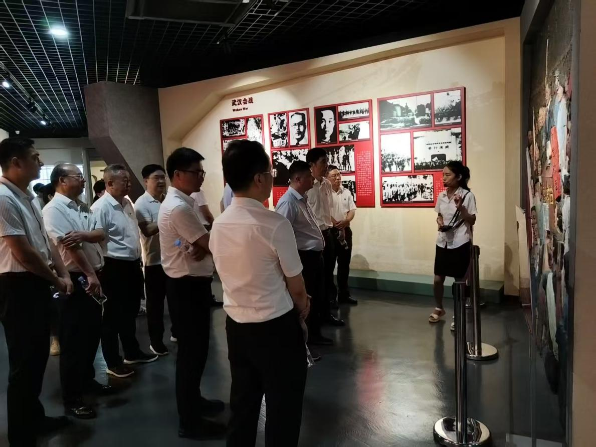 �����������¾�����˹��