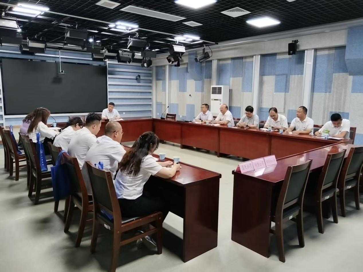 �����������¾�����˹��