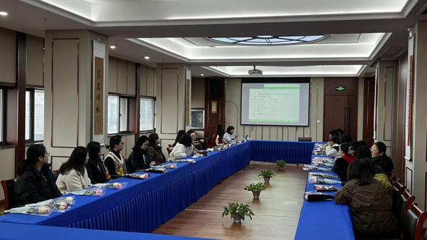 �����������¾�����˹��