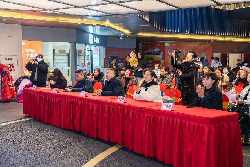 �����������¾�����˹��