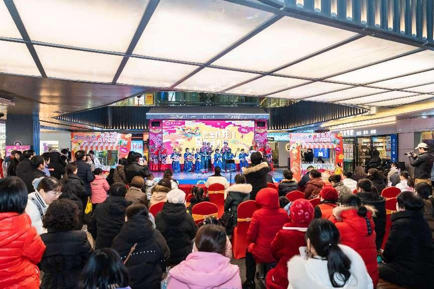 �����������¾�����˹��