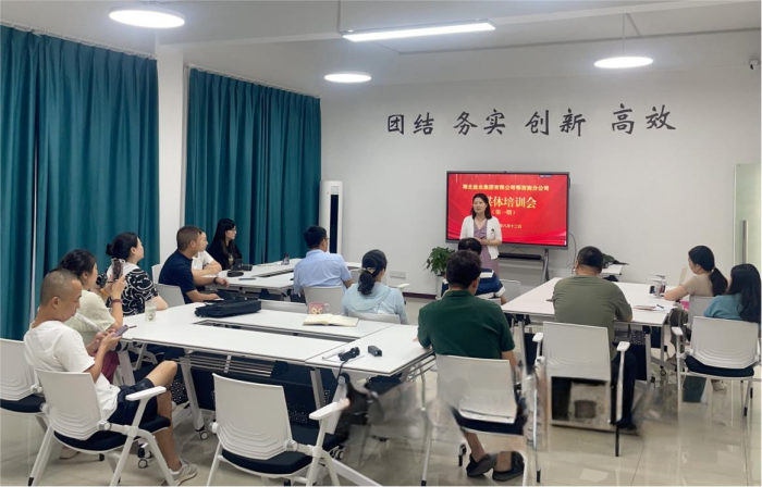 �����������¾�����˹��