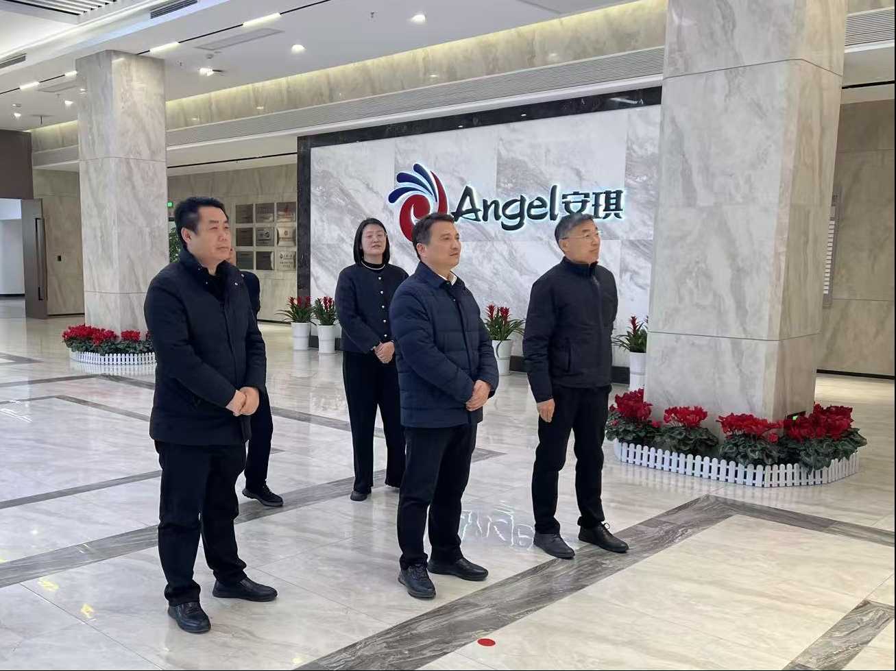 �����������¾�����˹��