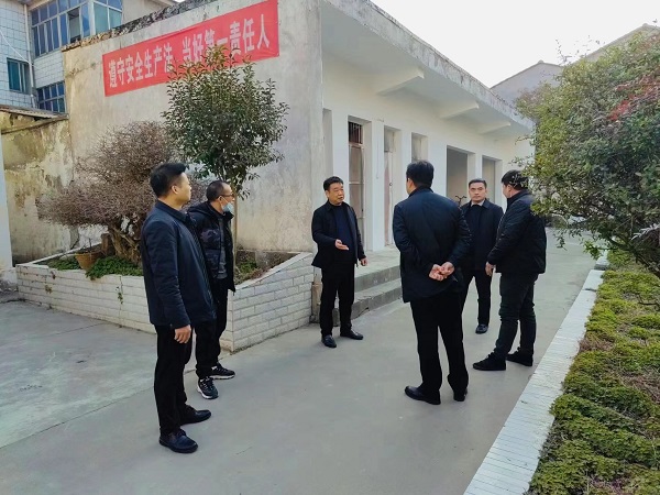 �����������¾�����˹��