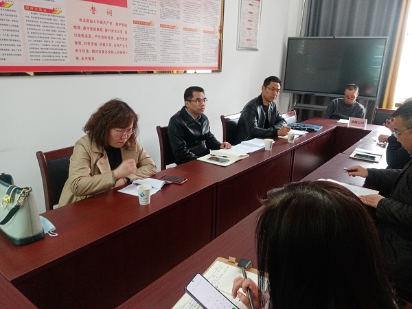 �����������¾�����˹��