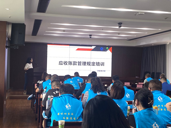 �����������¾�����˹��