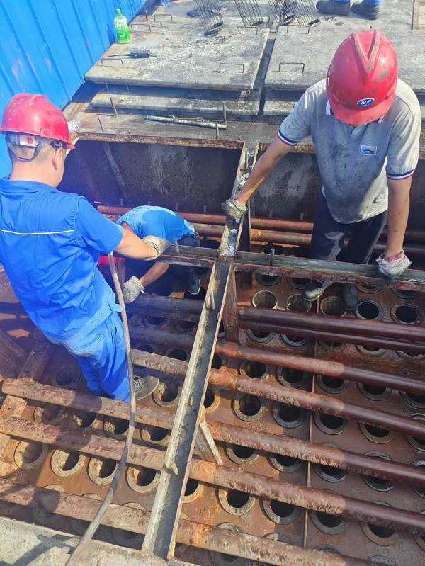 2.jpg 澳门新葡萄新京威尼斯黄