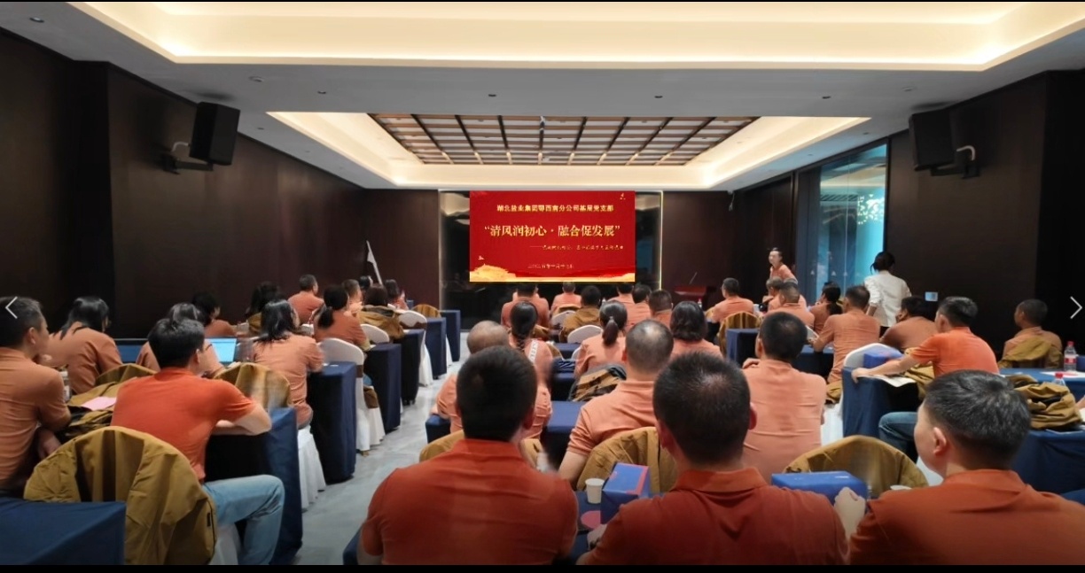 �����������¾�����˹��