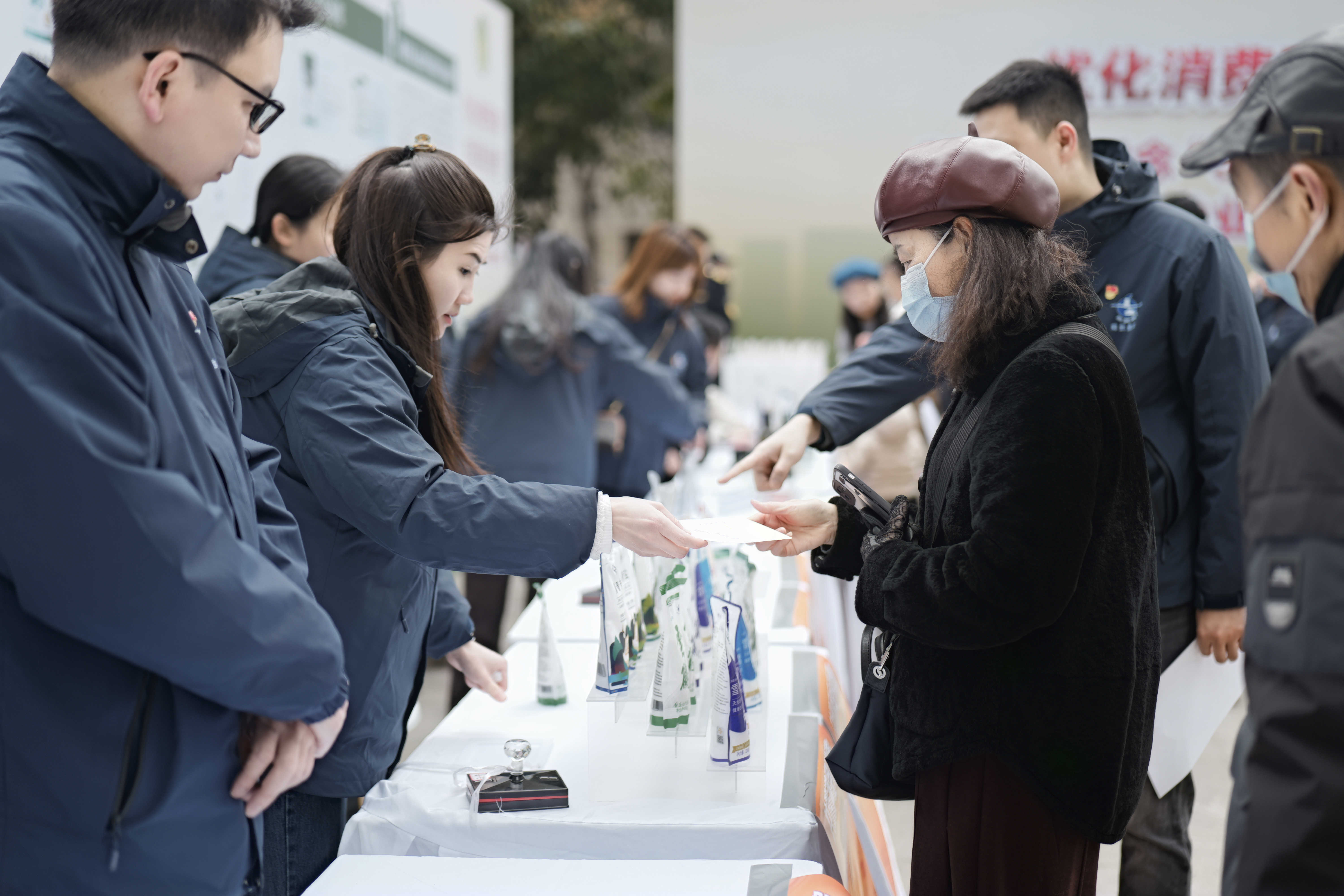 �����������¾�����˹��