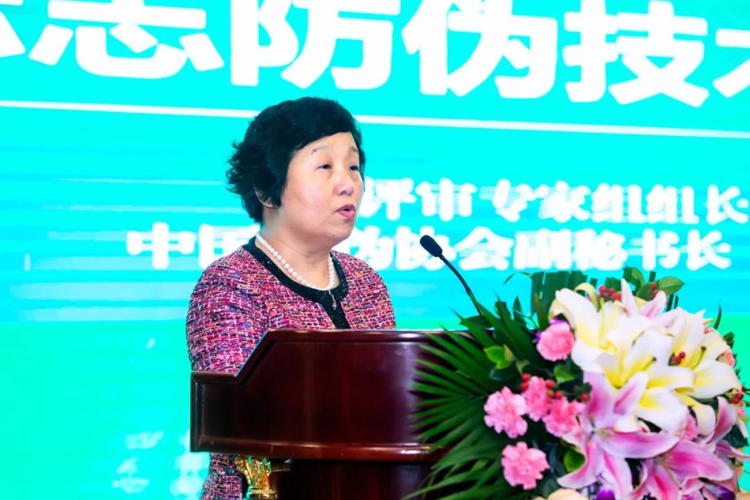 �����������¾�����˹��