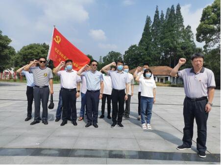 �����������¾�����˹��